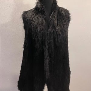 Michael Kors Real Raccoon Fur vest Size M (used) Black